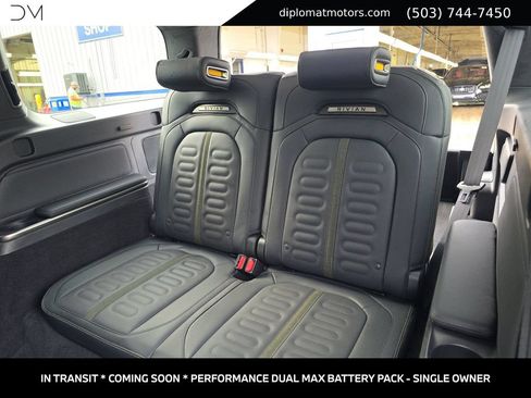 Used 2025 Rivian R1S Adventure AWD/4WD image 2