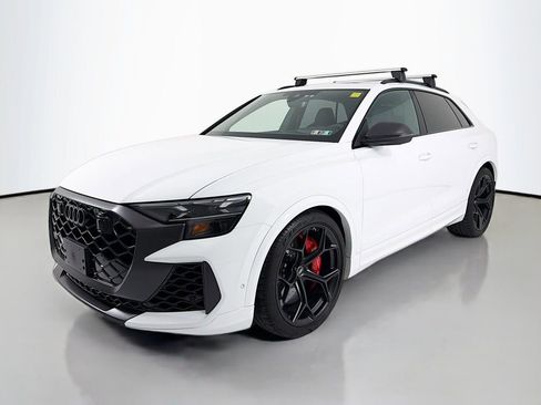 Certified 2025 Audi RS Q8 performance image 3