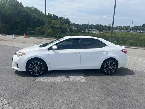Used 2015 Toyota Corolla S Premium FWD image 5