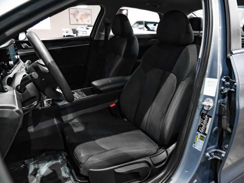 Used 2022 Kia K5 LXS FWD image 28