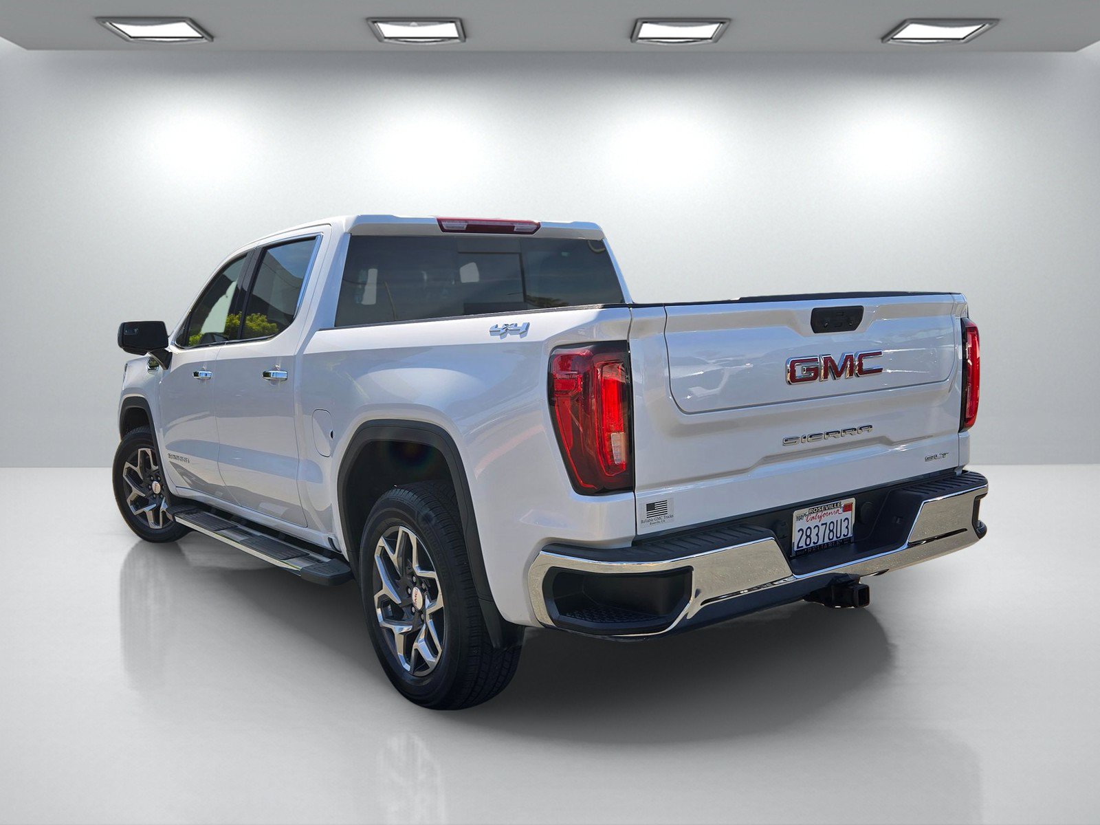 Used 2023 GMC Sierra 1500 SLT w/ SLT Premium Package AWD/4WD image 6