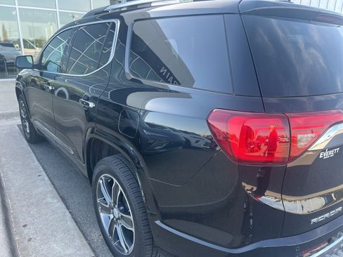 Used 2019 GMC Acadia Denali w/ Technology Package FWD image 5