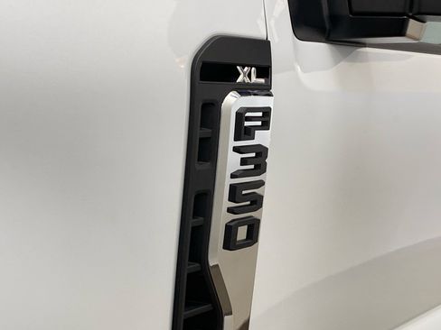 New 2025 Ford F350 XL w/ XL Chrome Package image 8