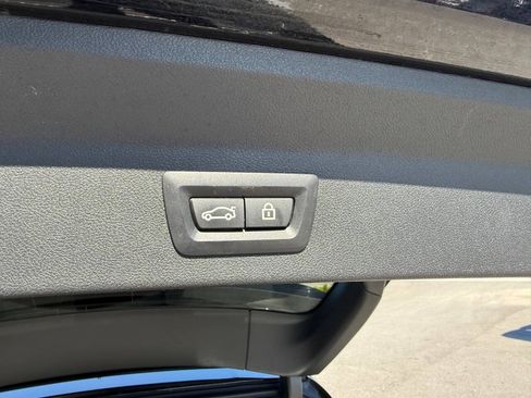 Used 2023 BMW X3 xDrive30i AWD/4WD image 9