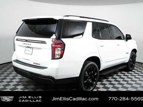 Used 2021 Chevrolet Tahoe RST w/ Luxury Package AWD/4WD image 3