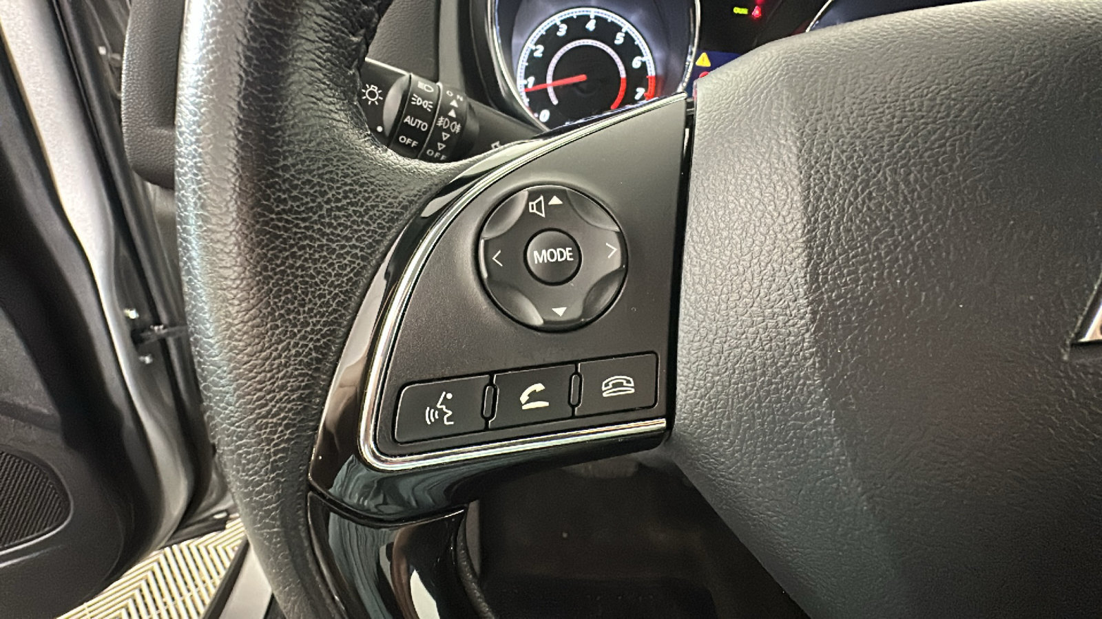 Used 2024 Mitsubishi Outlander Sport SE AWD/4WD image 17