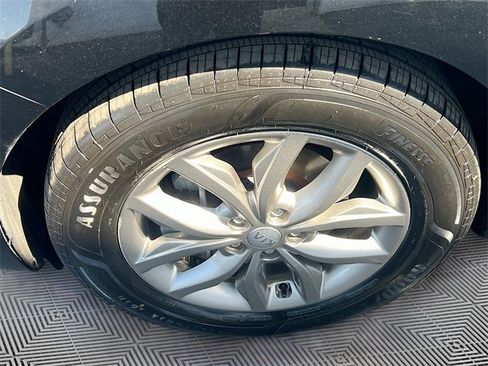 Used 2021 Kia Sedona EX image 30