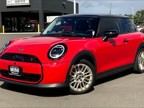 Used 2025 MINI Cooper S FWD image 3