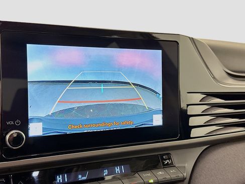 Used 2025 Toyota Camry LE image 23