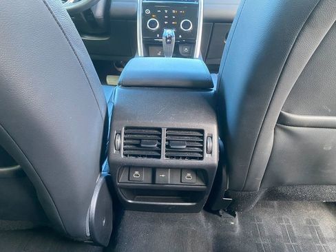 Used 2022 Land Rover Discovery Sport S image 27