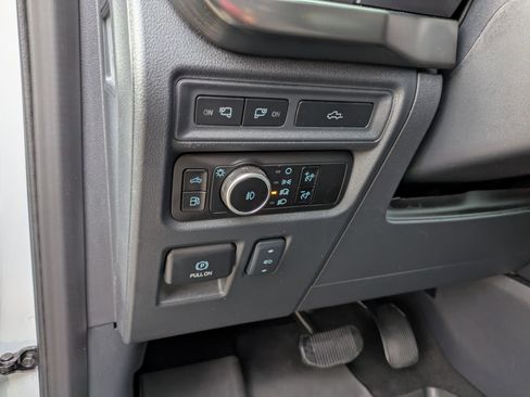 Certified 2023 Ford F150 Lariat w/ Equipment Group 502A High image 18