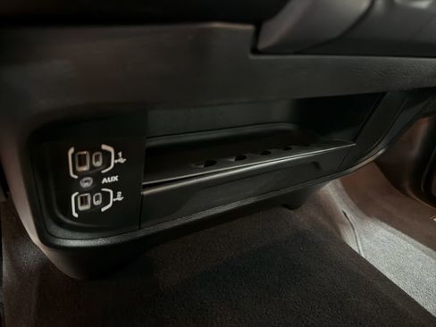 Used 2024 RAM 2500 Big Horn w/ Bed Utility Group image 30