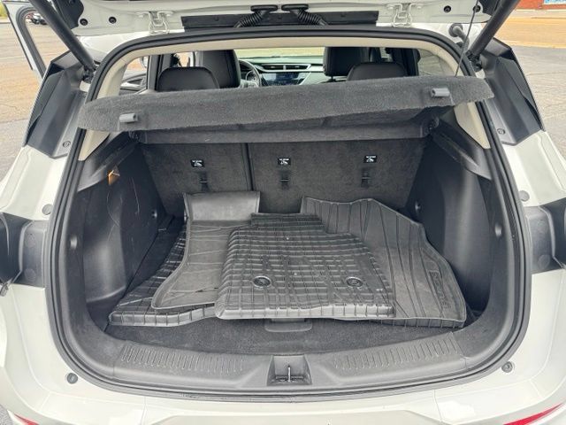 Used 2022 Buick Encore GX Select w/ Sport Touring Package AWD/4WD image 23