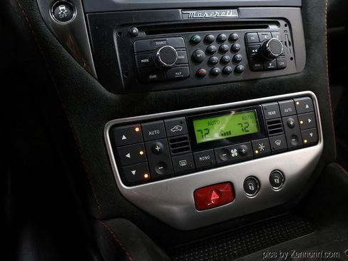 Used 2015 Maserati GranTurismo Sport image 24