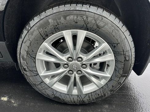 New 2025 Cadillac XT5 Luxury w/ LPO, Floor Liner Package image 23