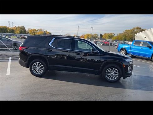 Certified 2023 Chevrolet Traverse LT w/ LPO, Floor Liner Package image 9