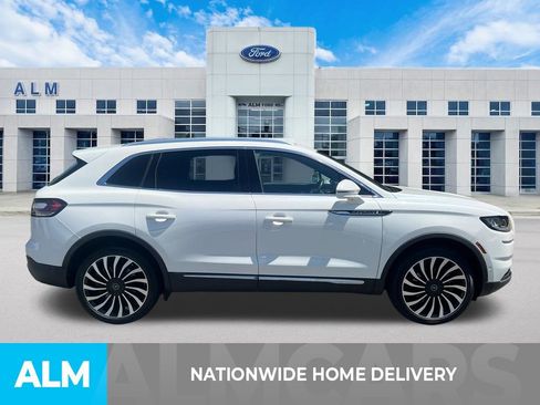 Used 2023 Lincoln Nautilus Black Label w/ Class II Trailer Tow Package image 5