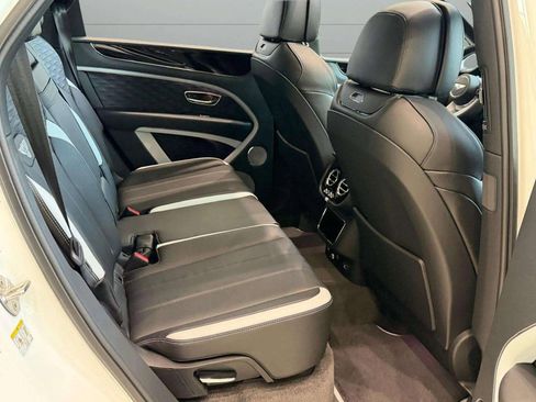 New 2026 Bentley Bentayga Speed AWD/4WD image 20