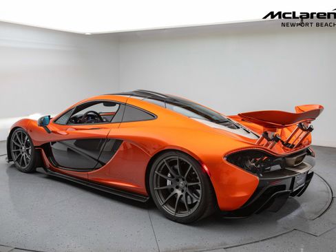 Used 2015 McLaren P1 RWD image 17