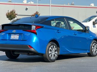 Certified 2021 Toyota Prius XLE AWD/4WD video 2