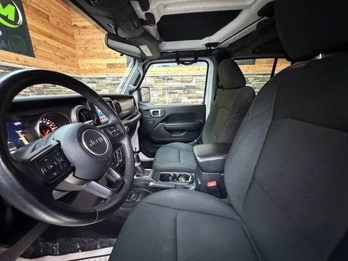 Used 2018 Jeep Wrangler Unlimited Sport S AWD/4WD image 11