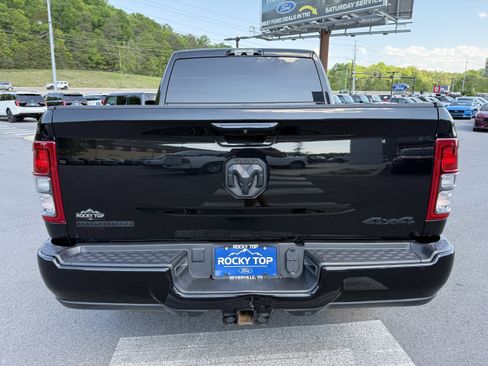 Used 2024 RAM 2500 Big Horn w/ Night Edition AWD/4WD image 6
