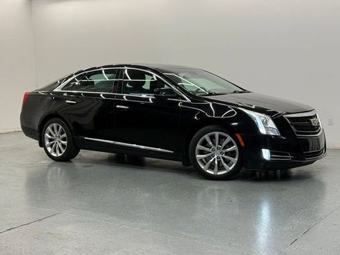 Used 2017 Cadillac XTS Luxury w/ Driver Awareness Package AWD/4WD image 2