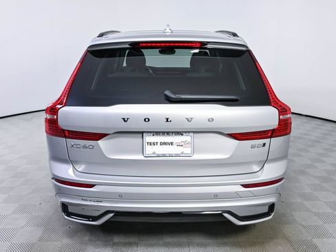 Certified 2024 Volvo XC60 B5 Plus AWD/4WD image 29