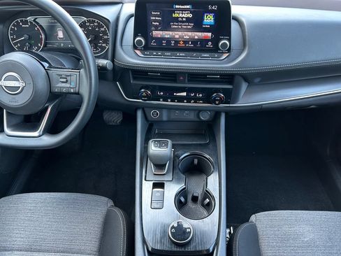 Used 2023 Nissan Rogue SV AWD/4WD image 11