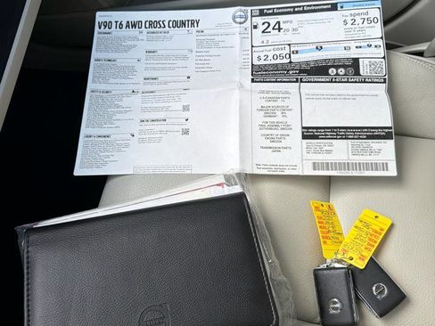 Used 2020 Volvo V90 T6 Cross Country AWD/4WD image 23
