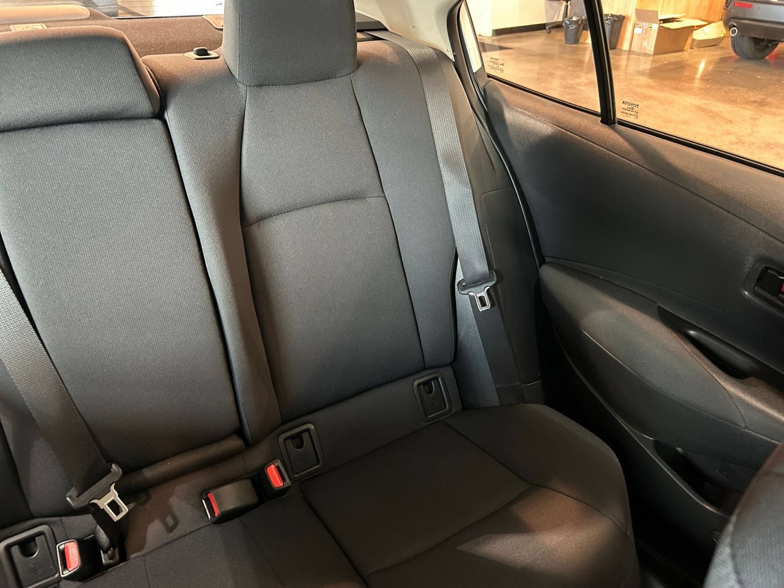 Used 2025 Toyota Corolla LE FWD image 34