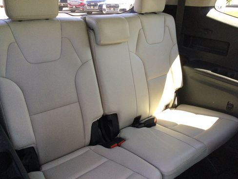 Used 2021 Kia Telluride S AWD/4WD image 26
