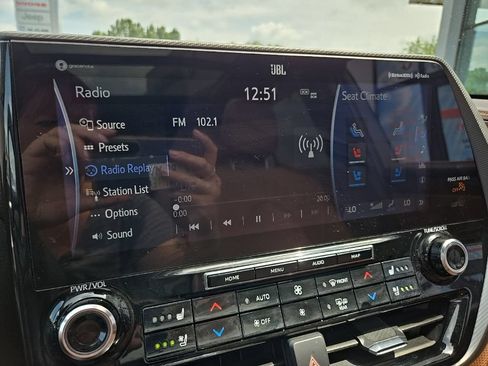Used 2021 Toyota Highlander Platinum AWD/4WD image 54