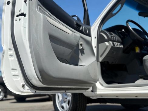 Used 2010 Toyota Tacoma 2WD Regular Cab image 78