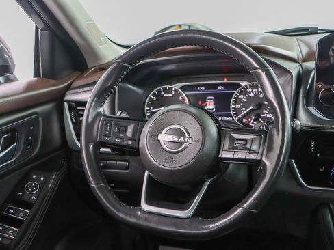 Used 2023 Nissan Rogue SL w/ SL Premium Package image 12