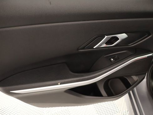 Used 2024 BMW 330i Sedan image 17