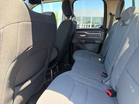 Used 2020 RAM 1500 Big Horn AWD/4WD image 36