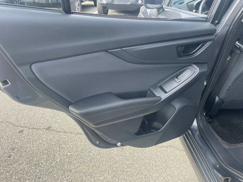 Used 2023 Subaru Crosstrek 2.0i Premium image 18
