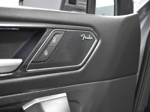 Used 2023 Volkswagen Tiguan SEL R-Line image 16