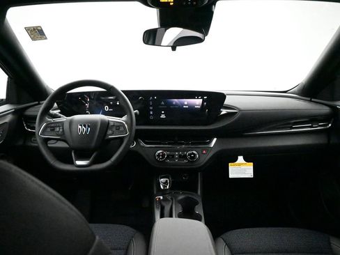 New 2026 Buick Envista Preferred image 7