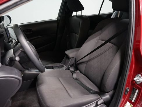 Used 2024 Toyota Corolla LE image 6