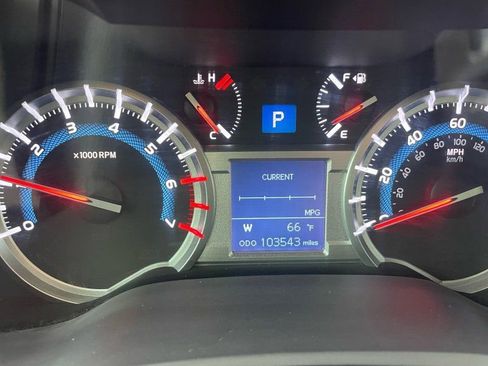 Used 2016 Toyota 4Runner SR5 image 24