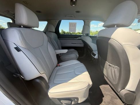 Used 2025 Hyundai Palisade SEL AWD/4WD image 34