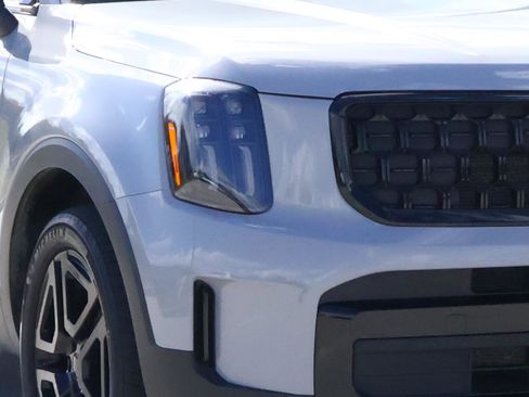 Used 2025 Kia Telluride EX X-Line image 8