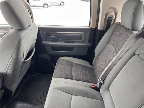 Used 2015 RAM 3500 SLT w/ Cold Weather Group image 27