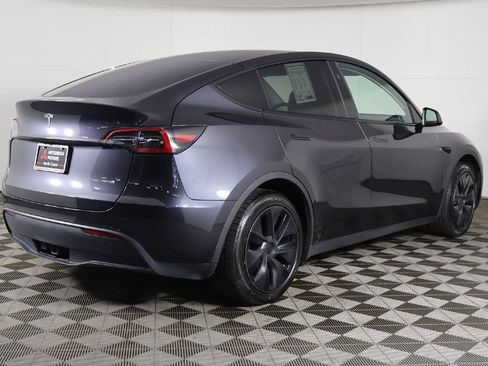 Used 2025 Tesla Model Y Long Range AWD/4WD image 14