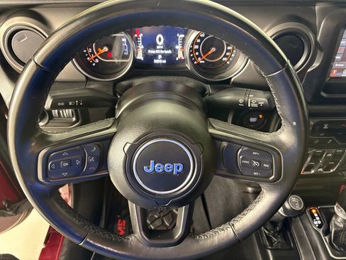 Used 2021 Jeep Gladiator Sport image 20