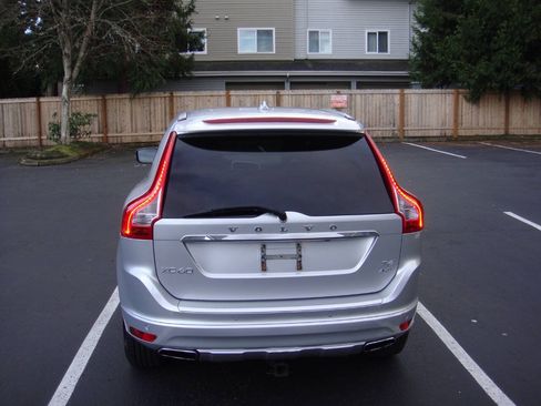Used 2015 Volvo XC60 T6 AWD/4WD image 8