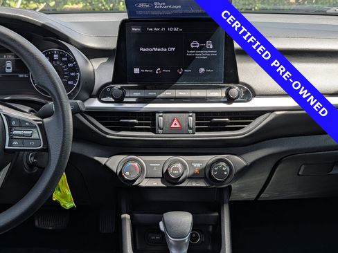 Used 2023 Kia Forte LXS w/ LXS Technology Package FWD image 17