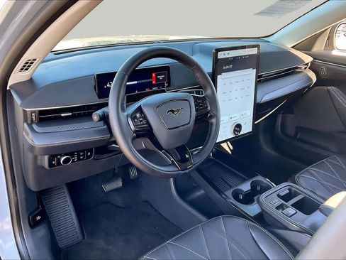 Used 2025 Ford Mustang Mach-E Select w/ Comfort Package Lite RWD image 16